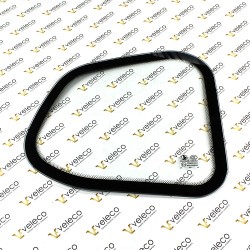 Tylna szyba po lewej stronie Advena