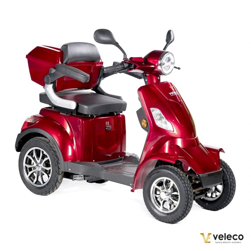Veleco FASTER: scooter di mobilità a 4 ruote con design ace
